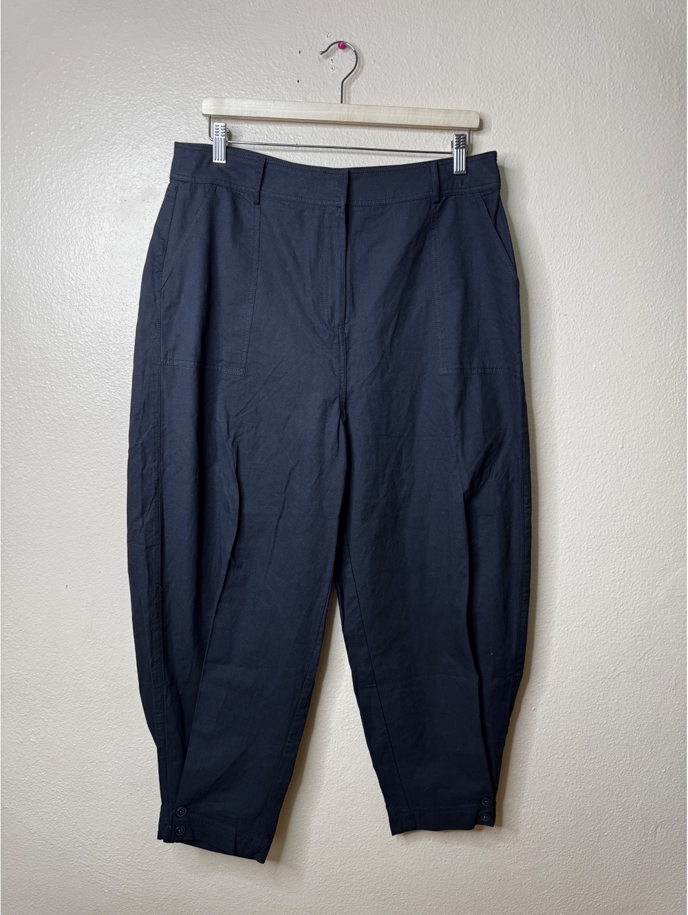 AQUA Womens XL Black Cropped Barrel Leg Pants Button Hem 100% Cotton Casual